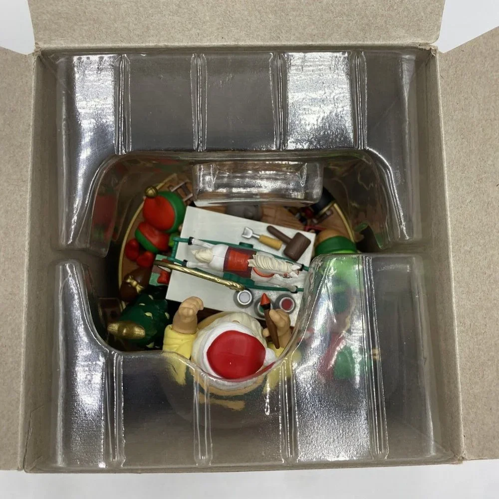 2022 HALLMARK SANTA'S WORKSHOP WONDERS MAGIC LIGHT SOUND & MOTION Ornament - Picture 10 of 16